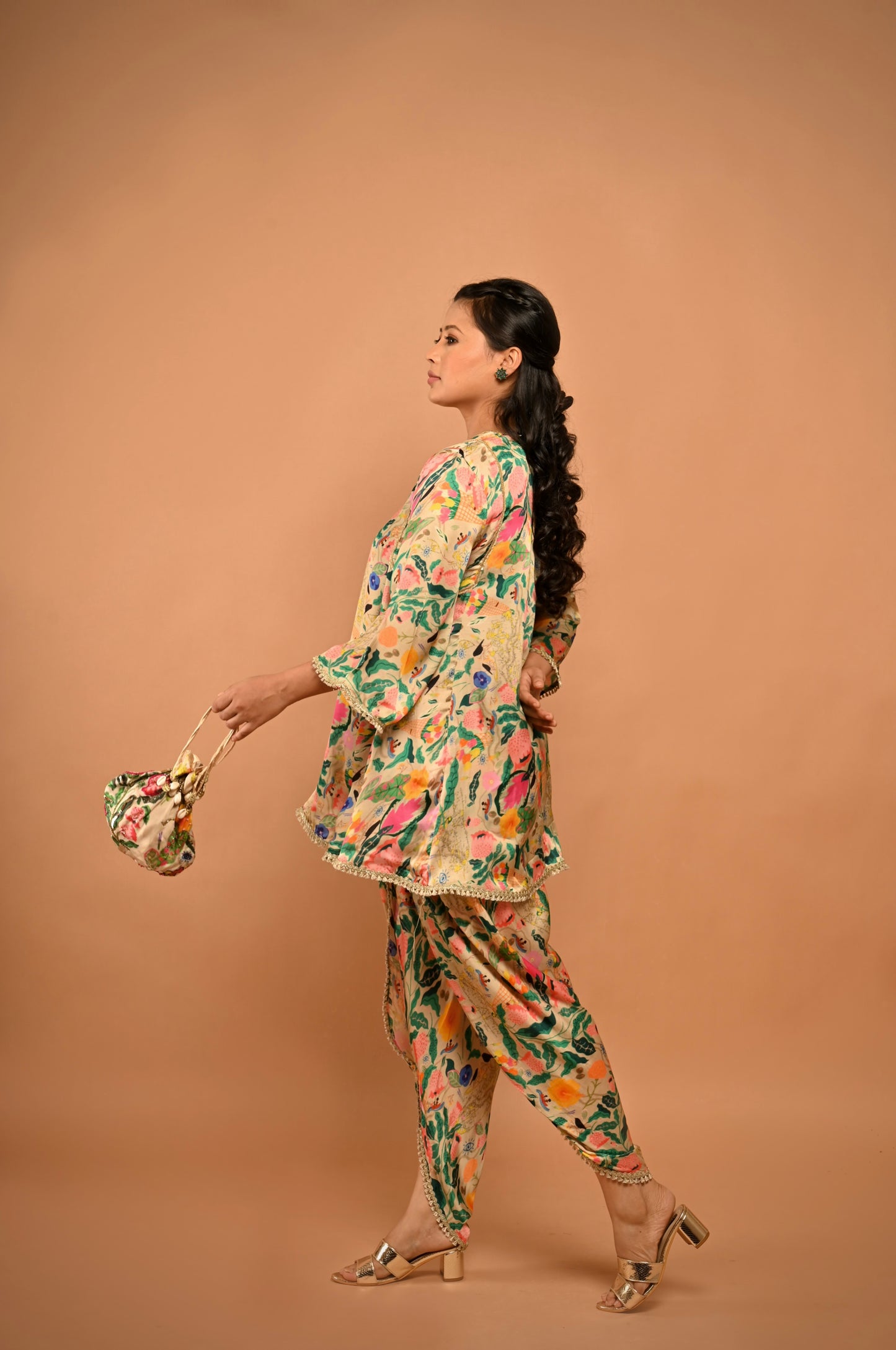 Guldasta Kurta Set